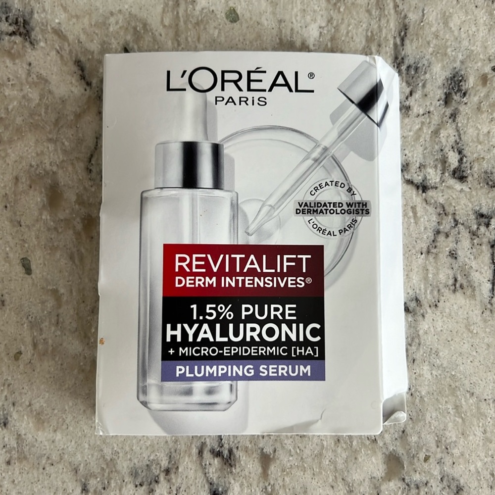 4/$14 L’Oréal Revitalift 1.5% pure hyaluronic acid Plumping Serum, New